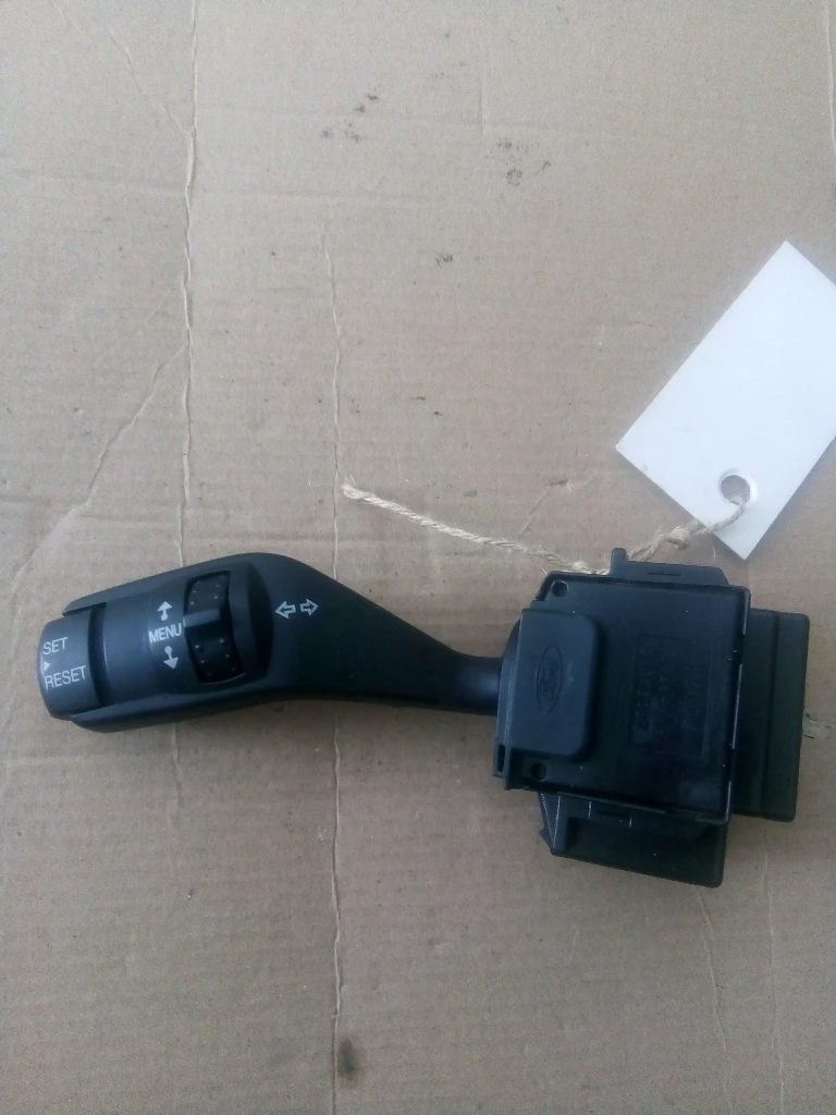 Ключ (лостче) фарове Форд фокус 2.0тдци