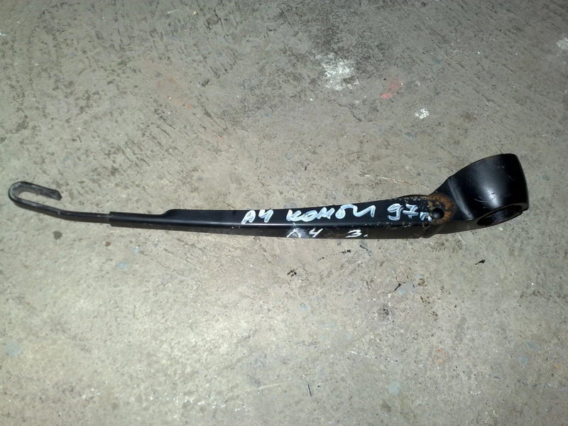 Задно рамо чистачка за Ауди А4 комби