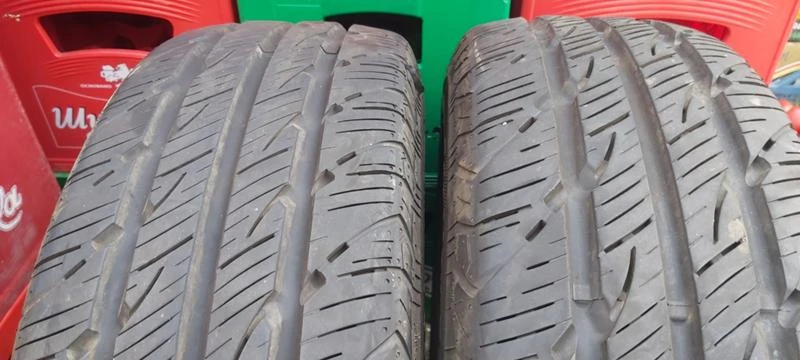 Гуми Летни 205/65R15, снимка 1 - Гуми и джанти - 33729926