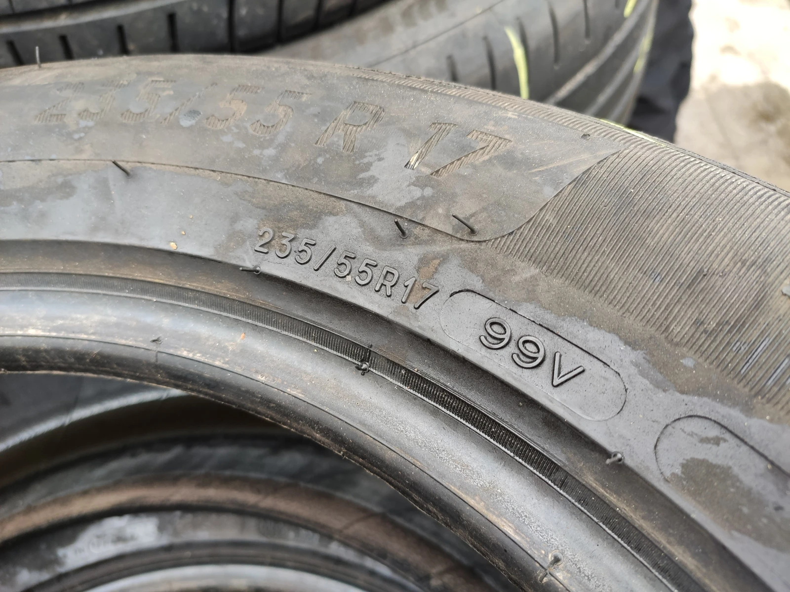 Гуми Летни 235/55R17, снимка 8 - Гуми и джанти - 55272513