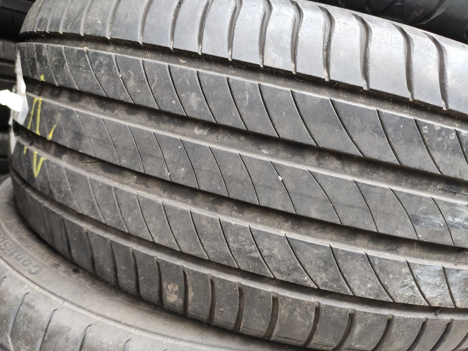 Гуми Летни 235/55R17, снимка 4 - Гуми и джанти - 55272513