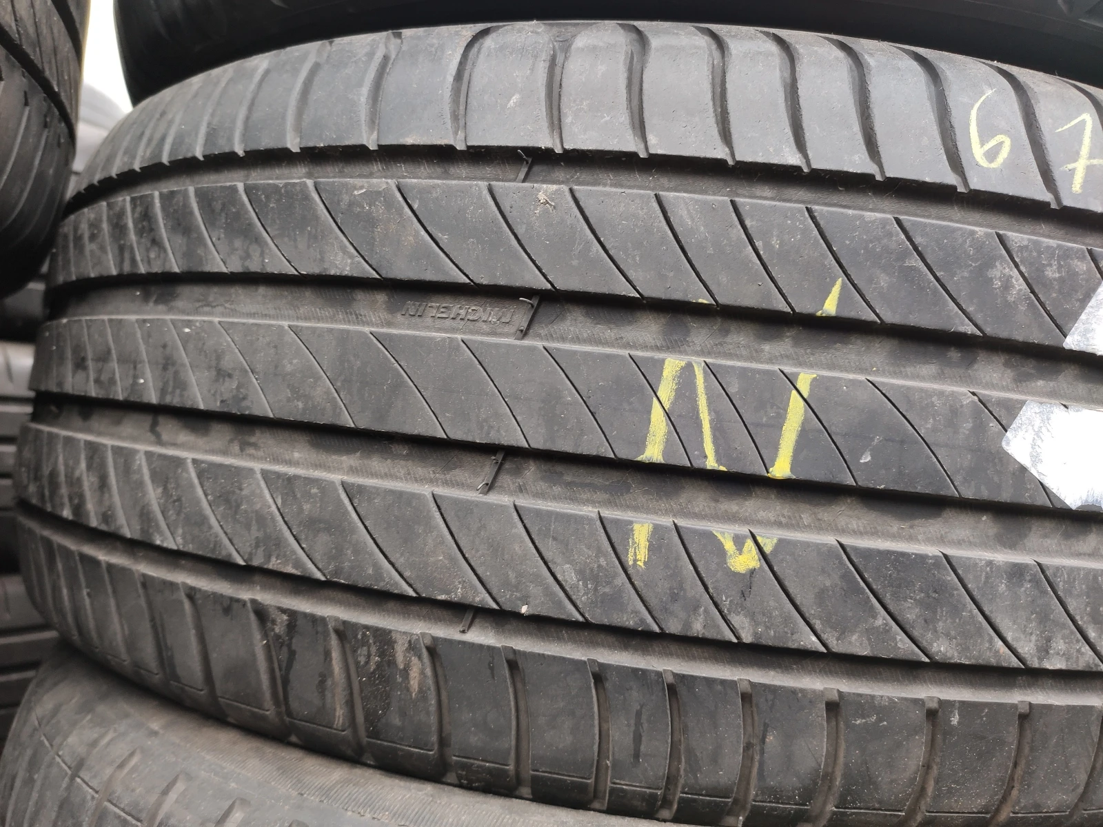 Гуми Летни 235/55R17, снимка 3 - Гуми и джанти - 55272513