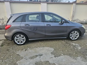 Mercedes-Benz B 180  Premium , снимка 9