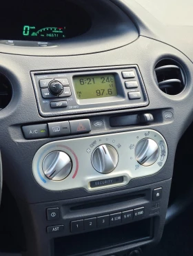 Toyota Yaris 1.3VVT-i 146хил.км. УНИКАТ - 5000 лв. - 83127072 11