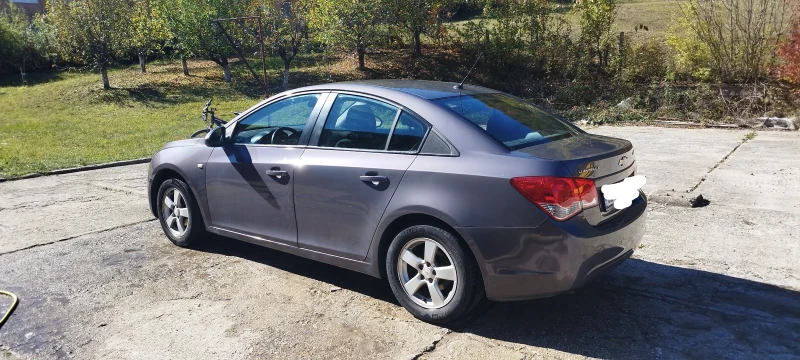 Chevrolet Cruze, снимка 6 - Автомобили и джипове - 48298406