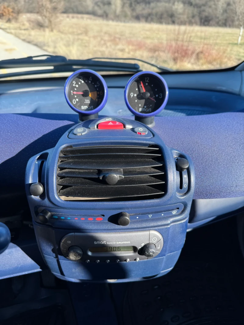 Smart Fortwo 0.6 TURBO // 45к.с // КЛИМАТИК, снимка 10 - Автомобили и джипове - 49424617