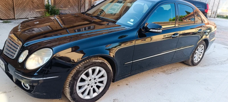Mercedes-Benz E 220 CDI 220, снимка 3 - Автомобили и джипове - 52665756