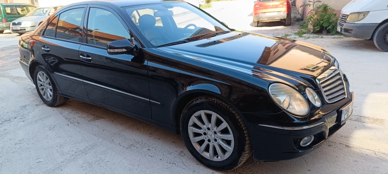 Mercedes-Benz E 220 CDI 220, снимка 2 - Автомобили и джипове - 52665756