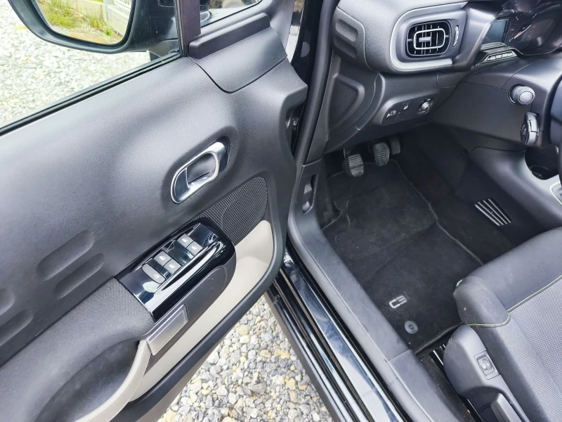 Citroen C3 Panorama 2020year, снимка 12 - Автомобили и джипове - 52132402