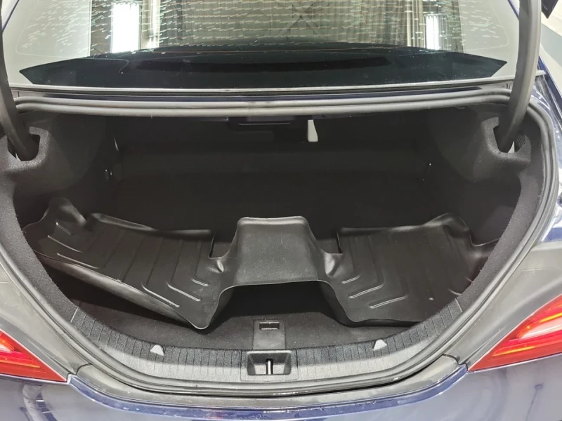 Mercedes-Benz CLA 250 AMG-line* 4Matic* Harman/Kardon* Ambient* Пано* По, снимка 15 - Автомобили и джипове - 52389316