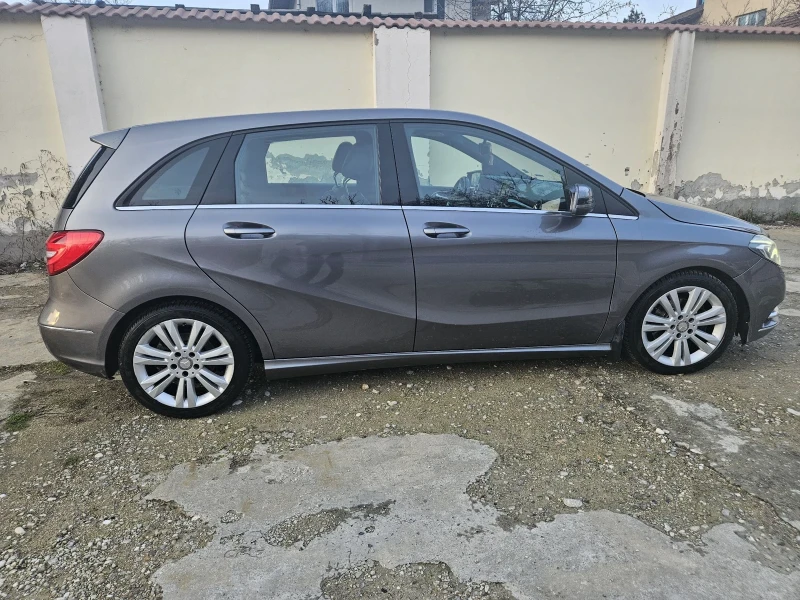 Mercedes-Benz B 180 ПОДГРЕВ* DISTRONIC * ЕВРО 6* ПАНОРАМА* 6 СКОРОСТИ , снимка 9 - Автомобили и джипове - 52657217