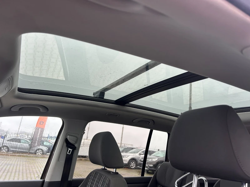 VW Touran CROSS 1.6TDI 6+ 1 NAVI/PANORAMA EURO 5, снимка 14 - Автомобили и джипове - 52574238
