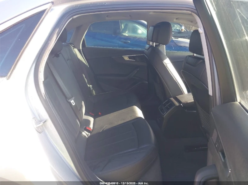 Audi A4 Подгрев* Keyless* Камера* Панорама, снимка 10 - Автомобили и джипове - 53250600