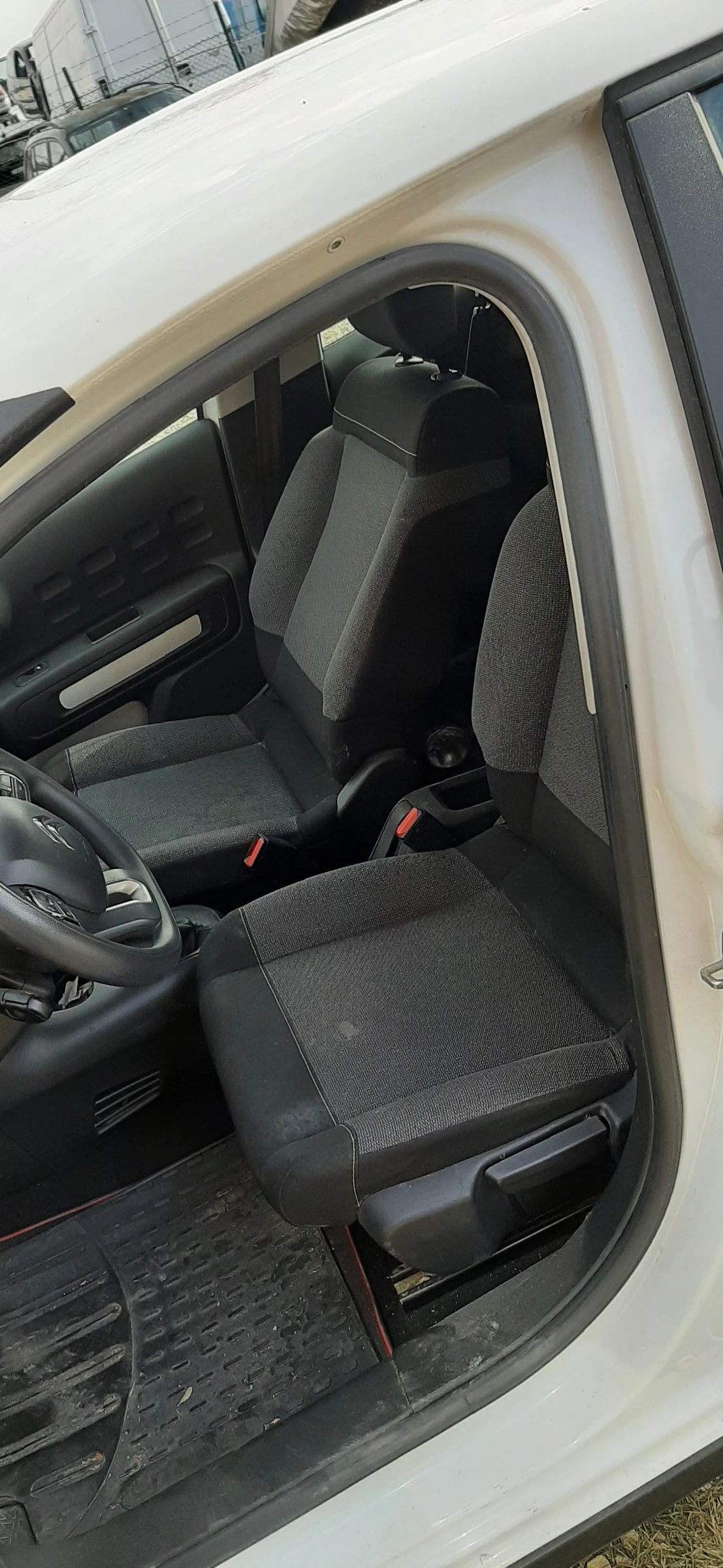 Citroen C3 2 бр,  1.2i | Mobile.bg — изображение 15