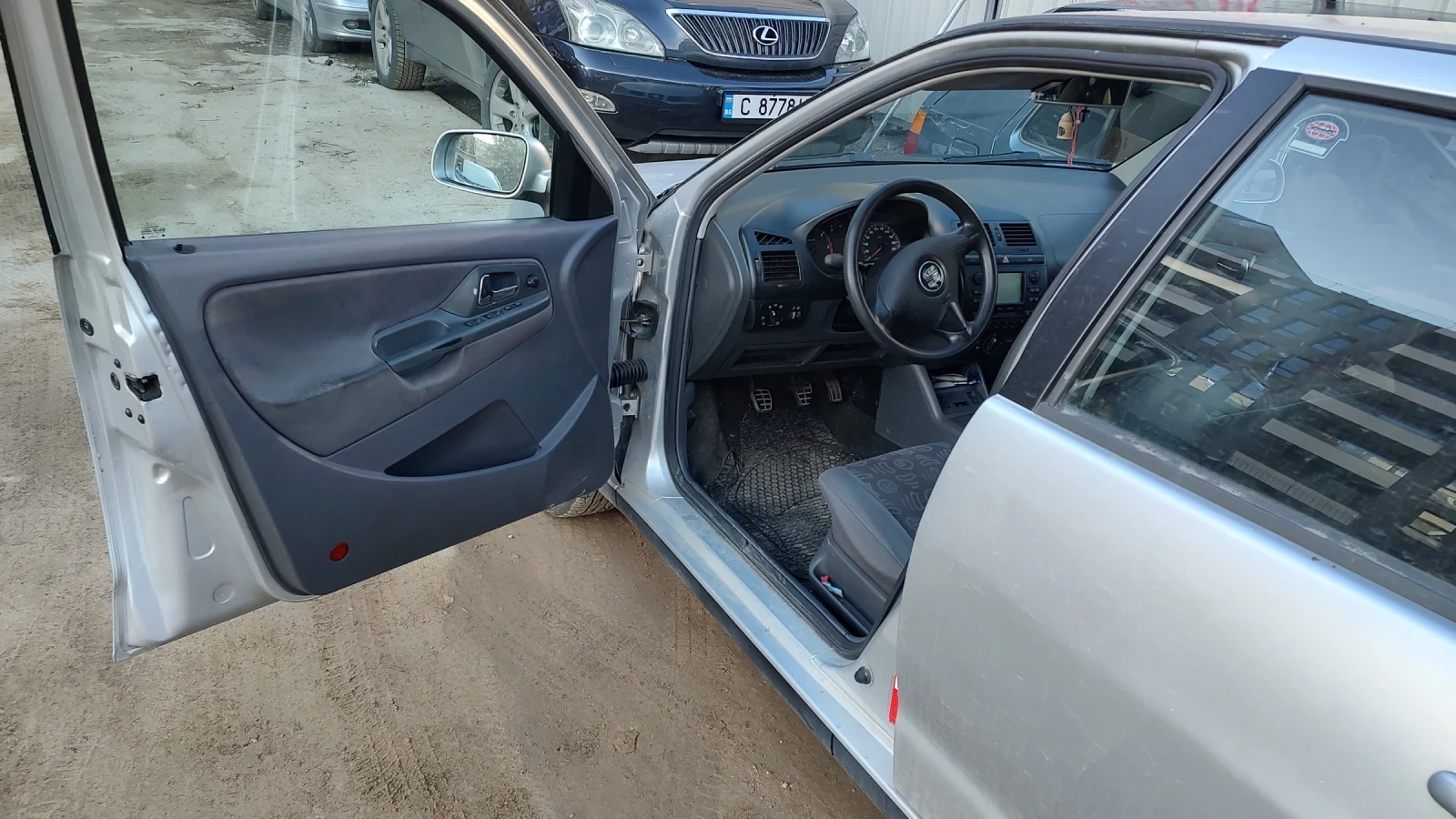 Seat Ibiza  - изображение 7