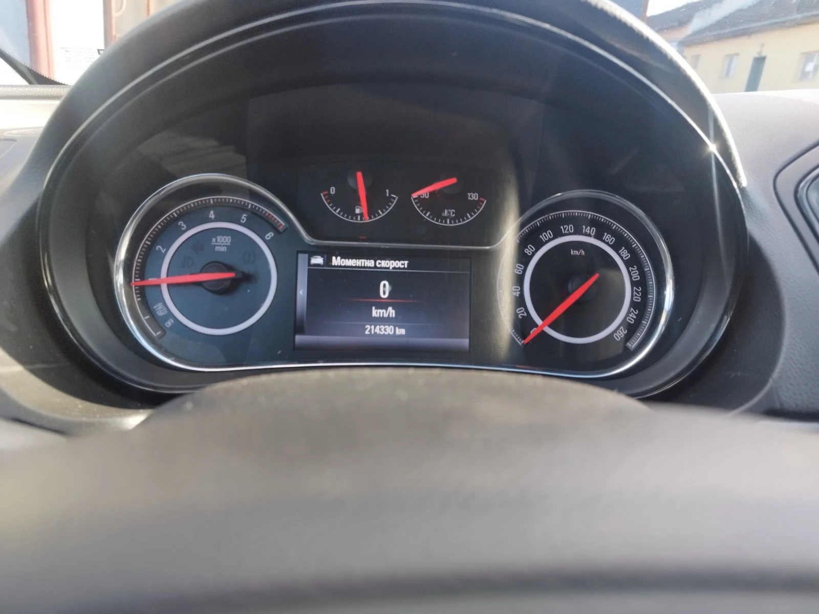 Opel Insignia Sports Tourer SW - изображение 10