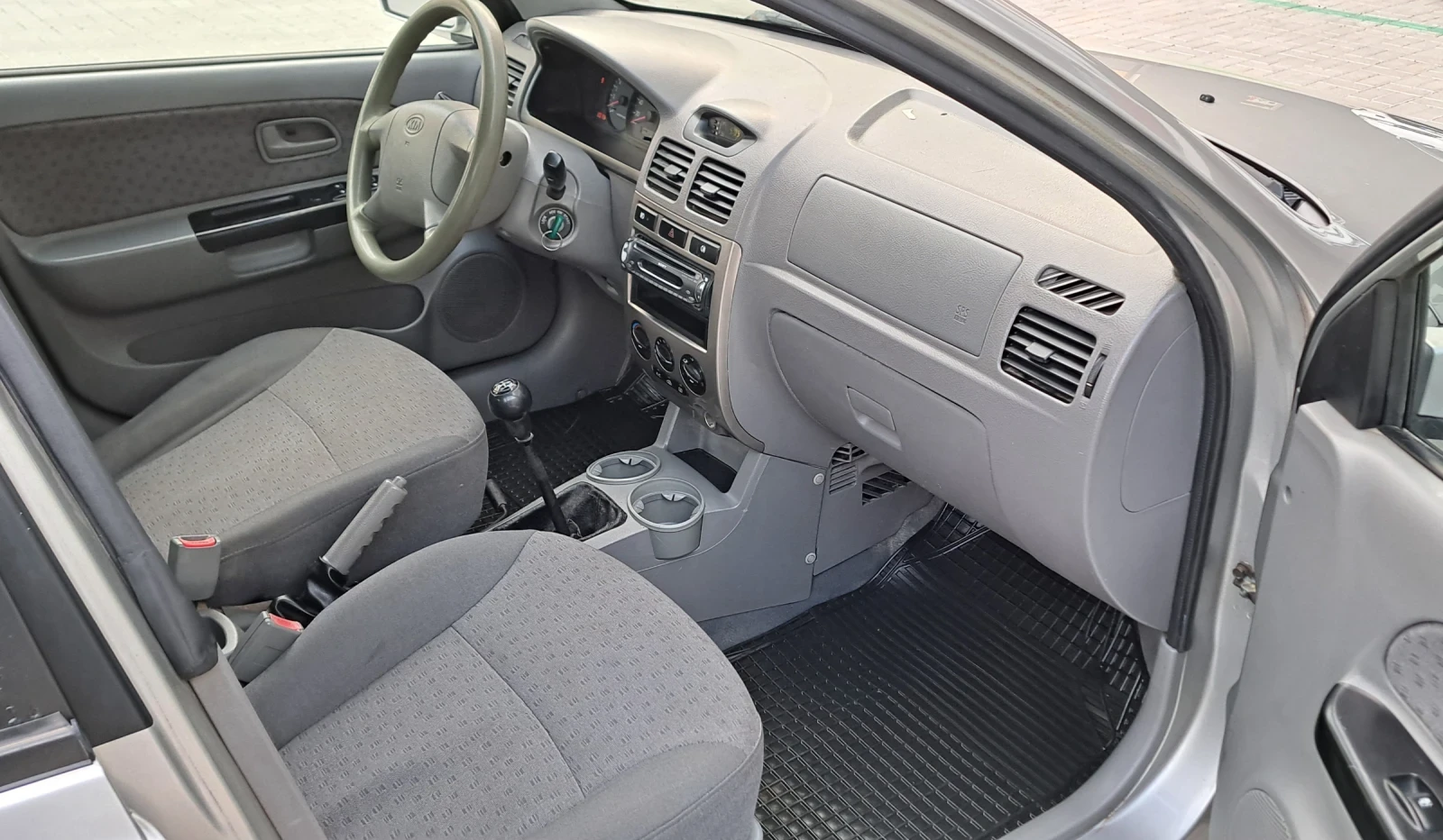 Kia Rio 1.5/90ps/2006. | Mobile.bg   8