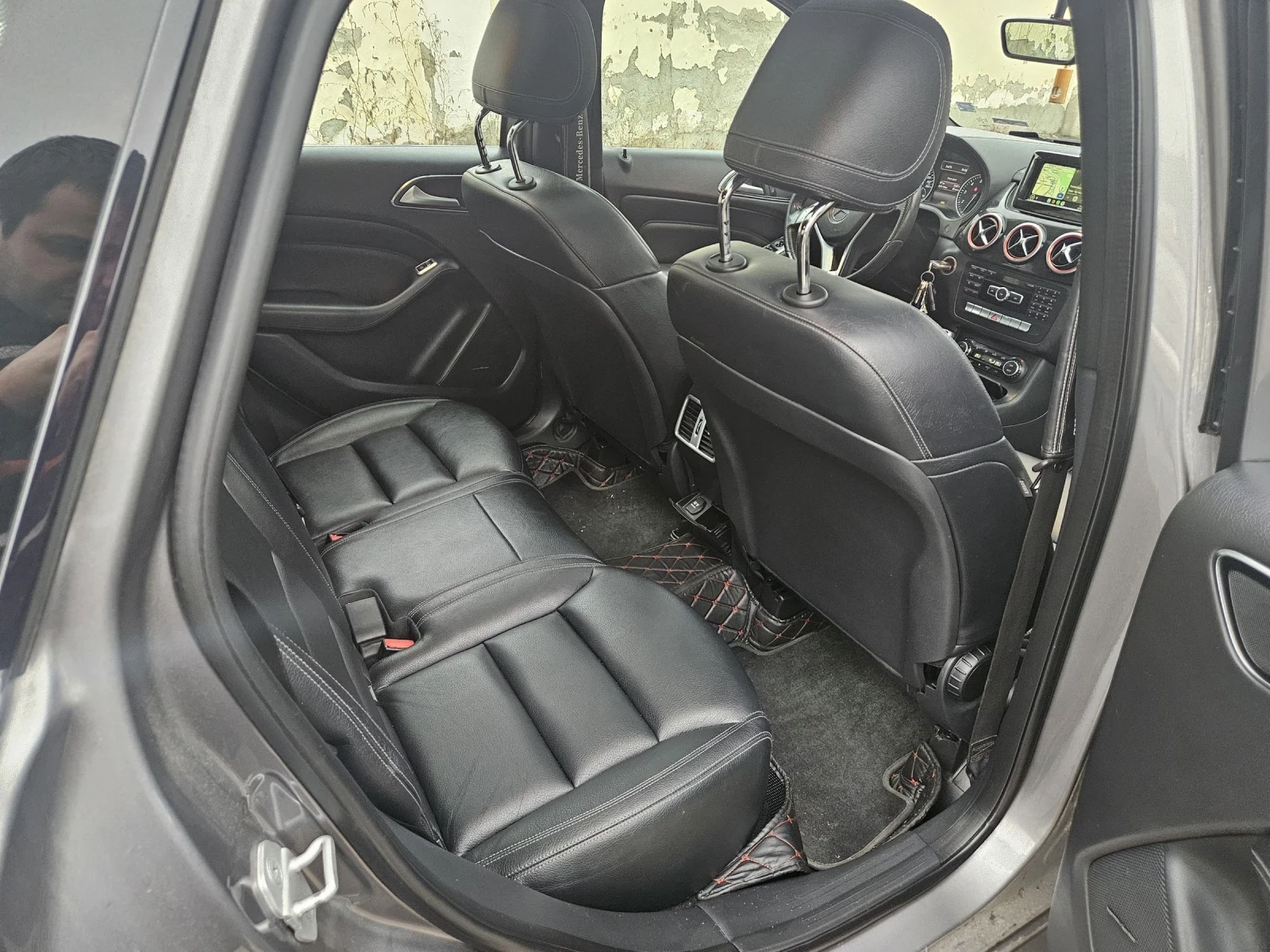 Mercedes-Benz B 180 �������* DISTRONIC * ���� 6* ��������* 6 ��������  | Mobile.bg � ����������� 13