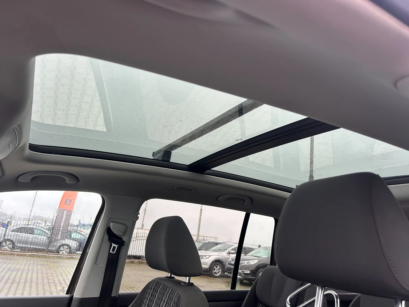 VW Touran CROSS 1.6TDI 6+ 1 NAVI/PANORAMA EURO 5 | Mobile.bg   14