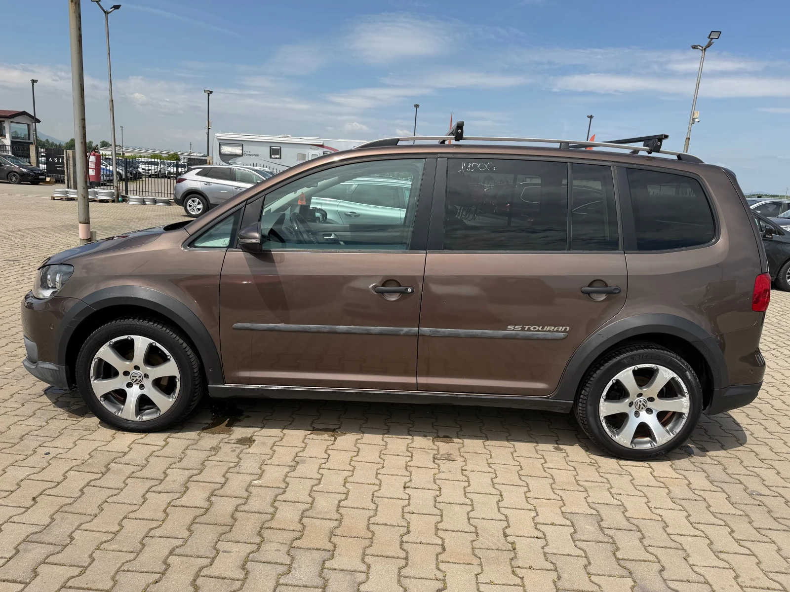 VW Touran CROSS 1.6TDI 6+ 1 NAVI/PANORAMA EURO 5 | Mobile.bg � ����������� 9