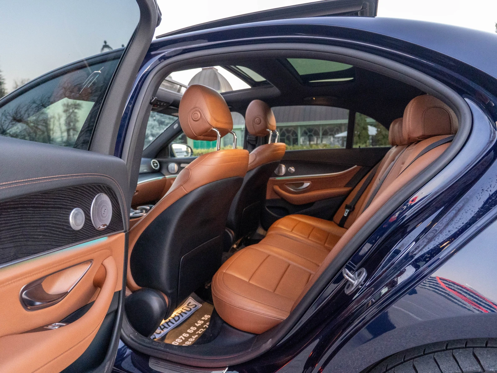 Mercedes-Benz E 300 AMG Line Distronic Burmester Digital Panorama 9G - изображение 10