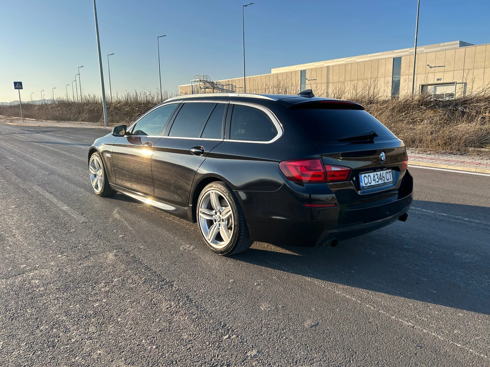 BMW 535 XD M-PACK/ВАКУУМ/HEAD-UP/DISTRONIC/KEYLESS - изображение 6