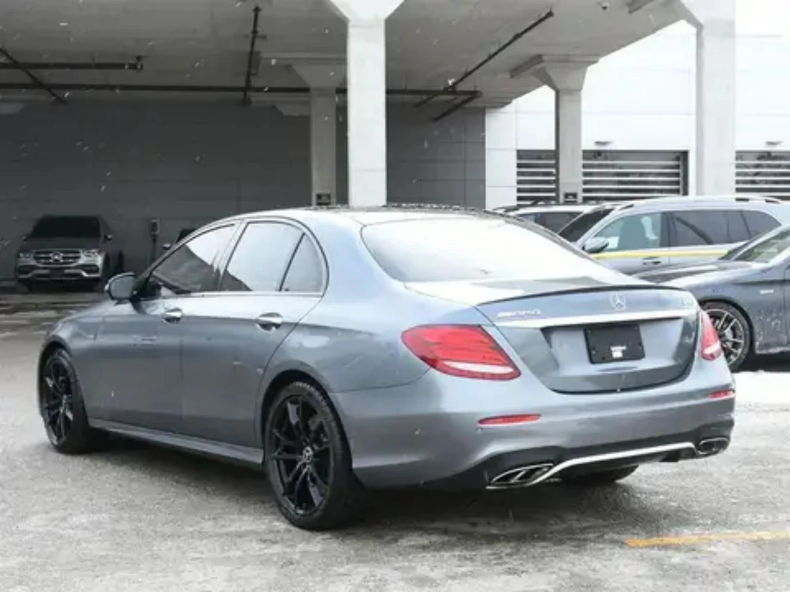 Mercedes-Benz E 43 AMG 2018/PANO/360/PREMIUM 3D-Audio/4MATIC/Distronic, снимка 5 - Автомобили и джипове - 54030889