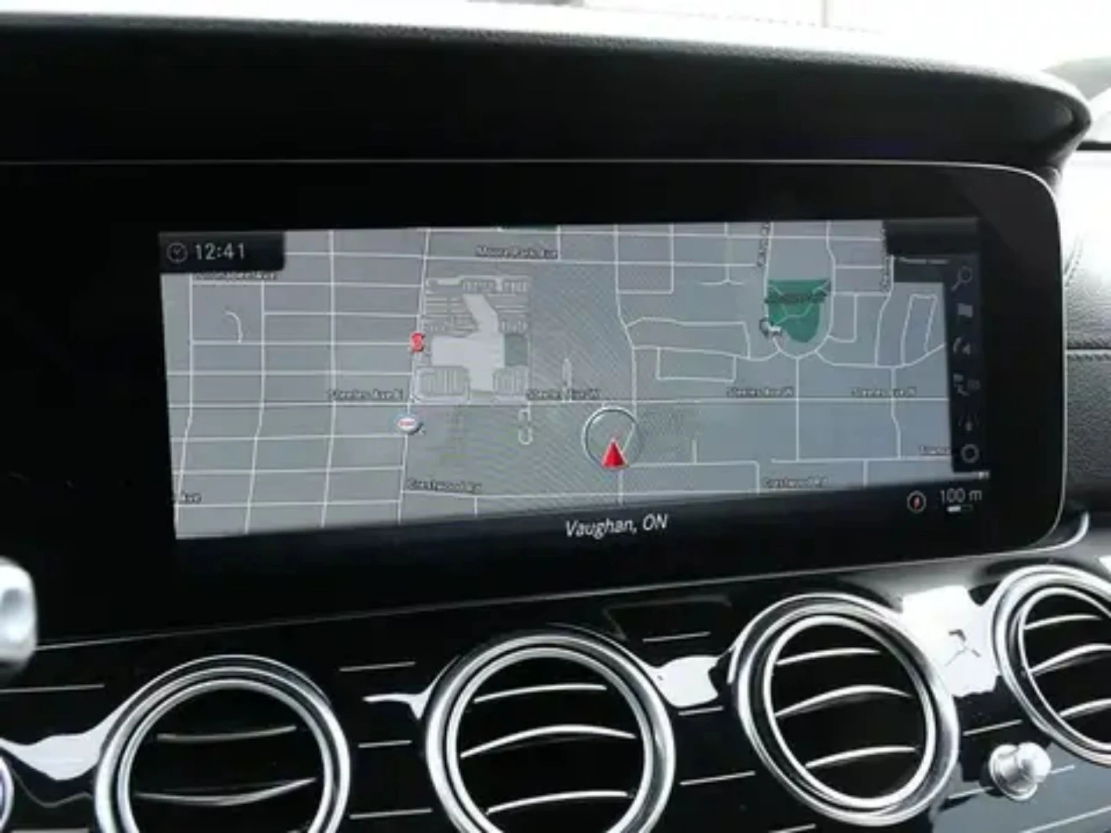 Mercedes-Benz E 43 AMG 2018/PANO/360/PREMIUM 3D-Audio/4MATIC/Distronic, снимка 10 - Автомобили и джипове - 54030889