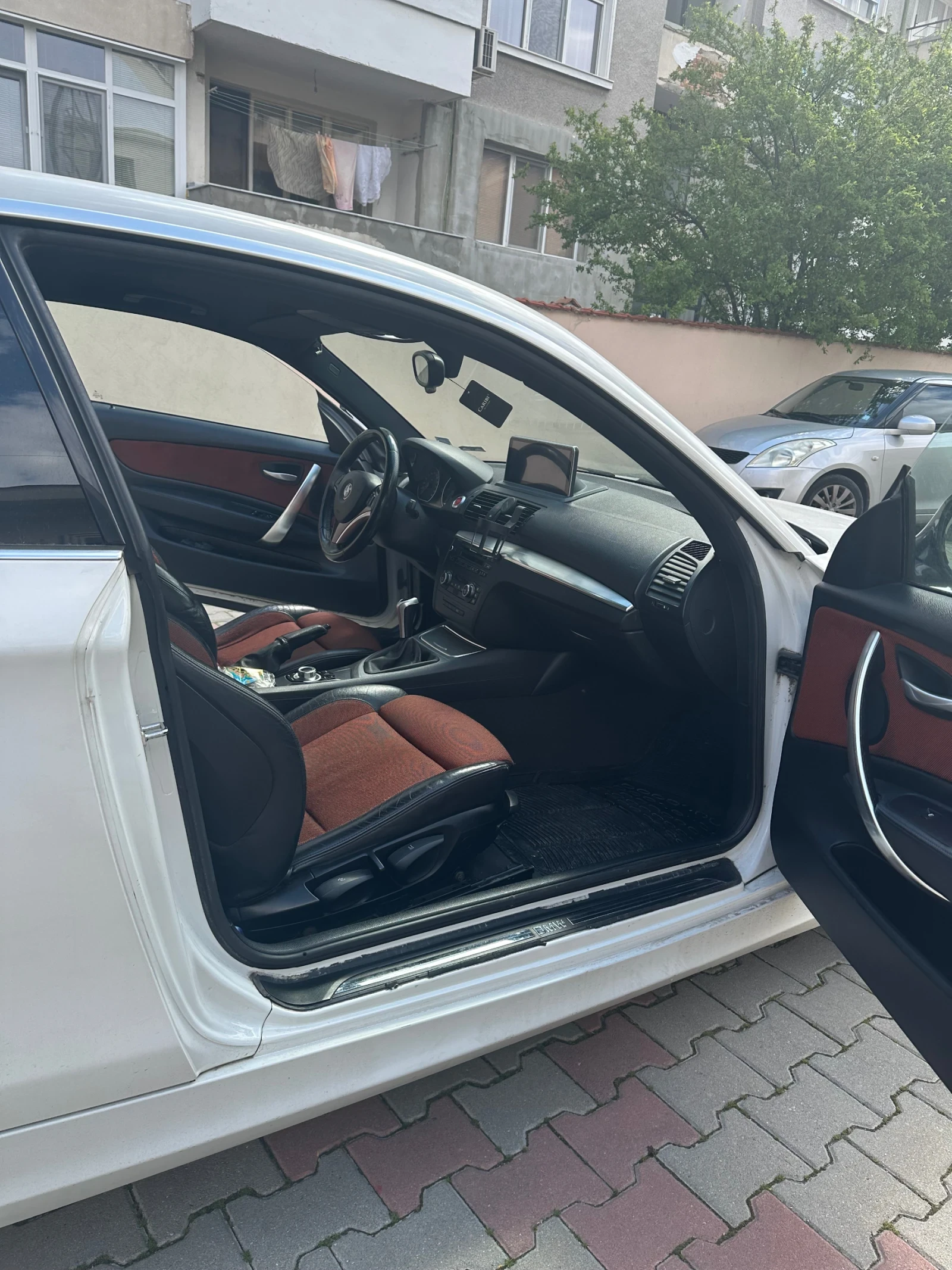 BMW 118, снимка 4 - Автомобили и джипове - 54157619