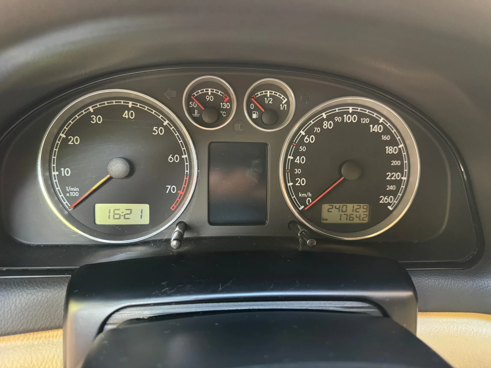 VW Passat, снимка 6 - Автомобили и джипове - 54320290