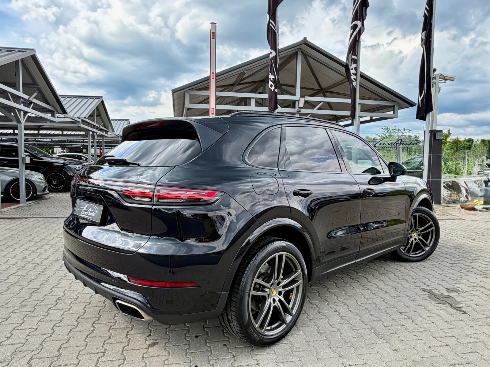 Porsche Cayenne MATRIX#PANORAMA#ОБДУХ#360* CAM#DISTR#BOSSE#FULL, снимка 3 - Автомобили и джипове - 54646843