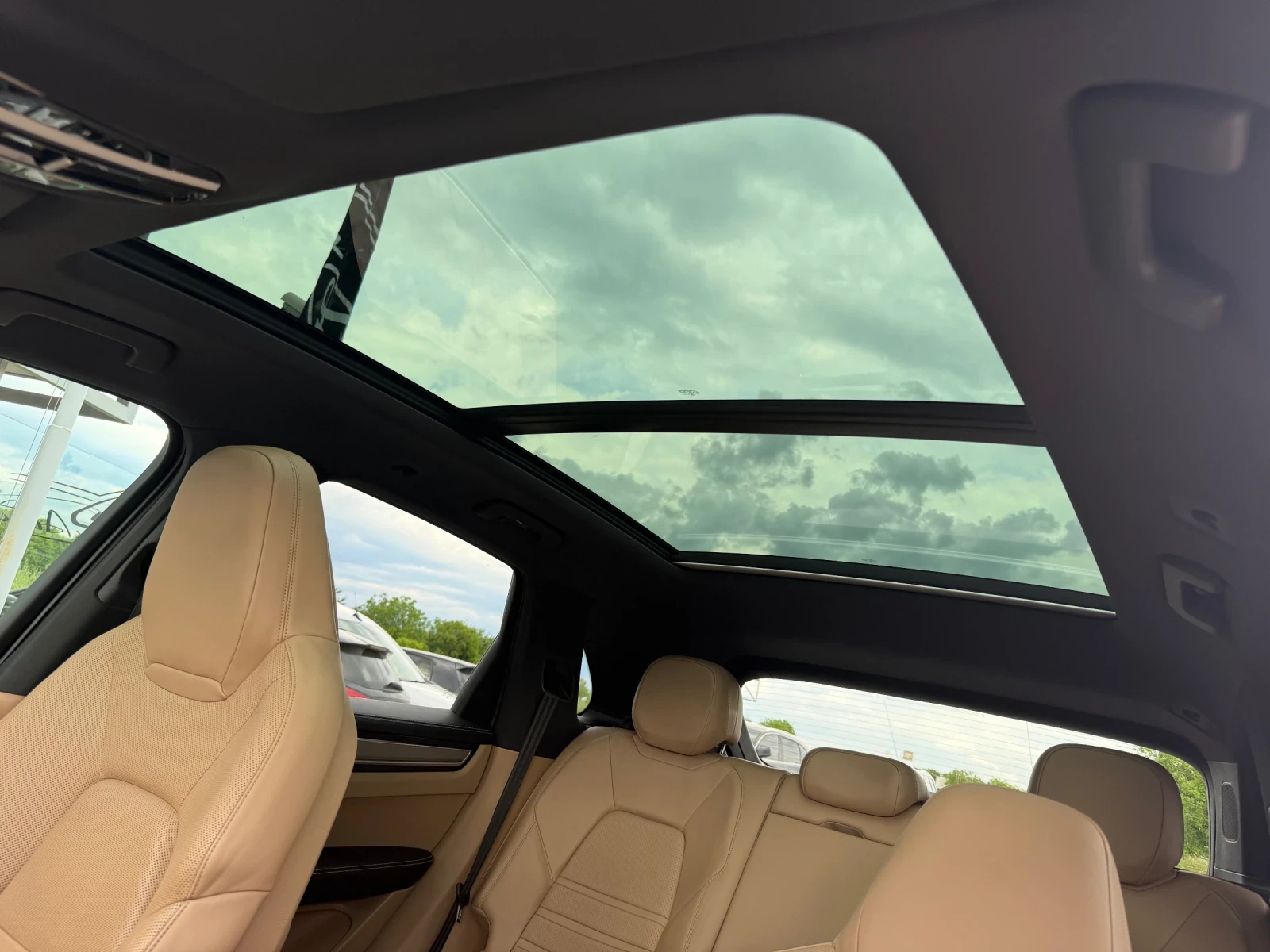 Porsche Cayenne MATRIX#PANORAMA#ОБДУХ#360* CAM#DISTR#BOSSE#FULL, снимка 11 - Автомобили и джипове - 54646843