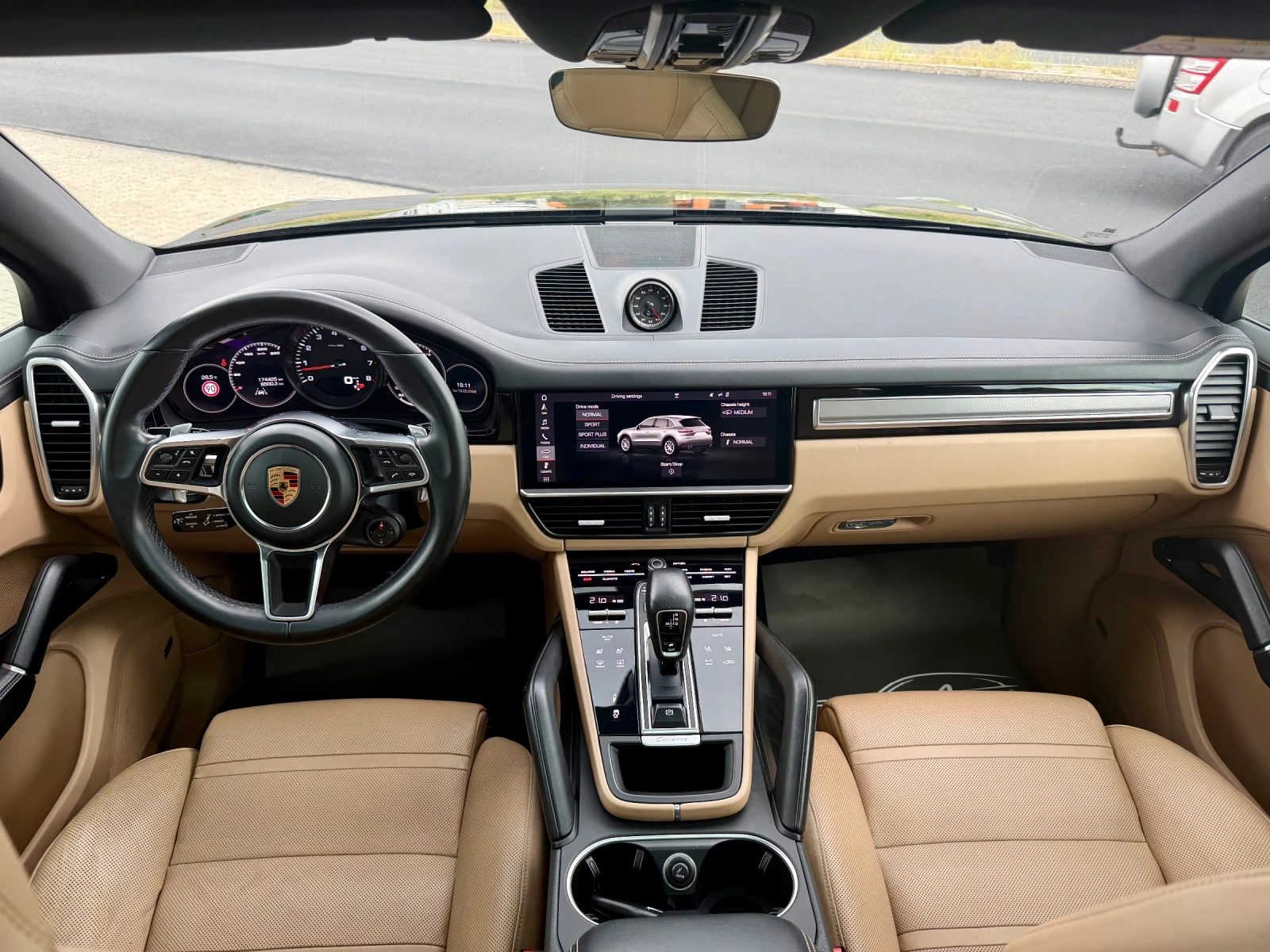Porsche Cayenne MATRIX#PANORAMA#ОБДУХ#360* CAM#DISTR#BOSSE#FULL, снимка 8 - Автомобили и джипове - 54646843