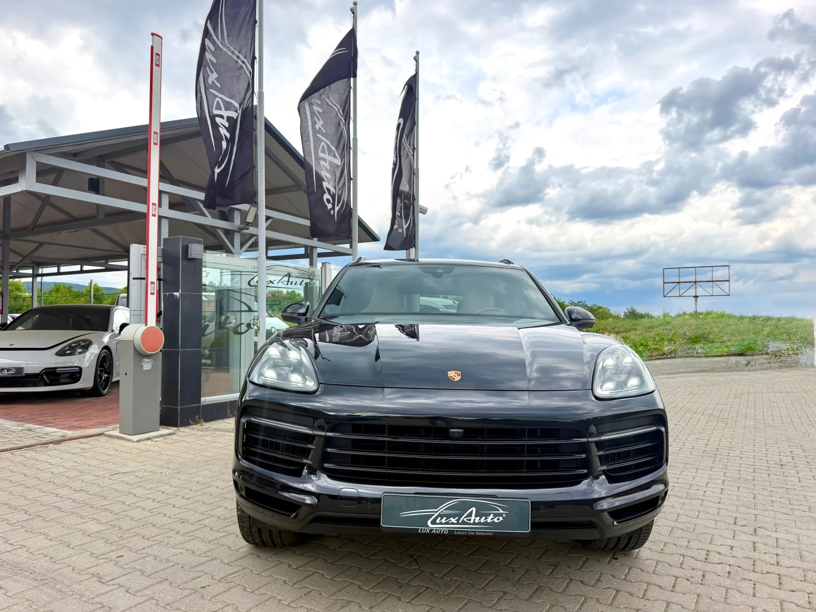 Porsche Cayenne MATRIX#PANORAMA#ОБДУХ#360* CAM#DISTR#BOSSE#FULL, снимка 5 - Автомобили и джипове - 54646843