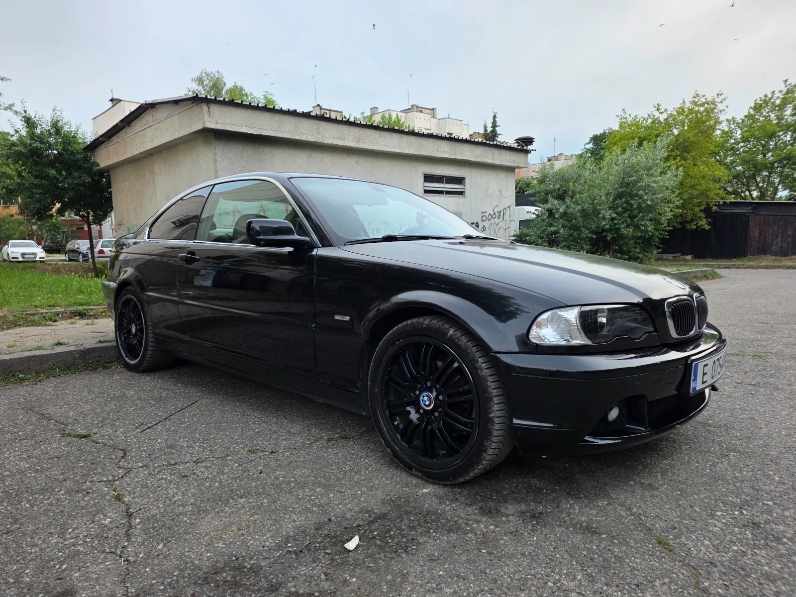 BMW 323