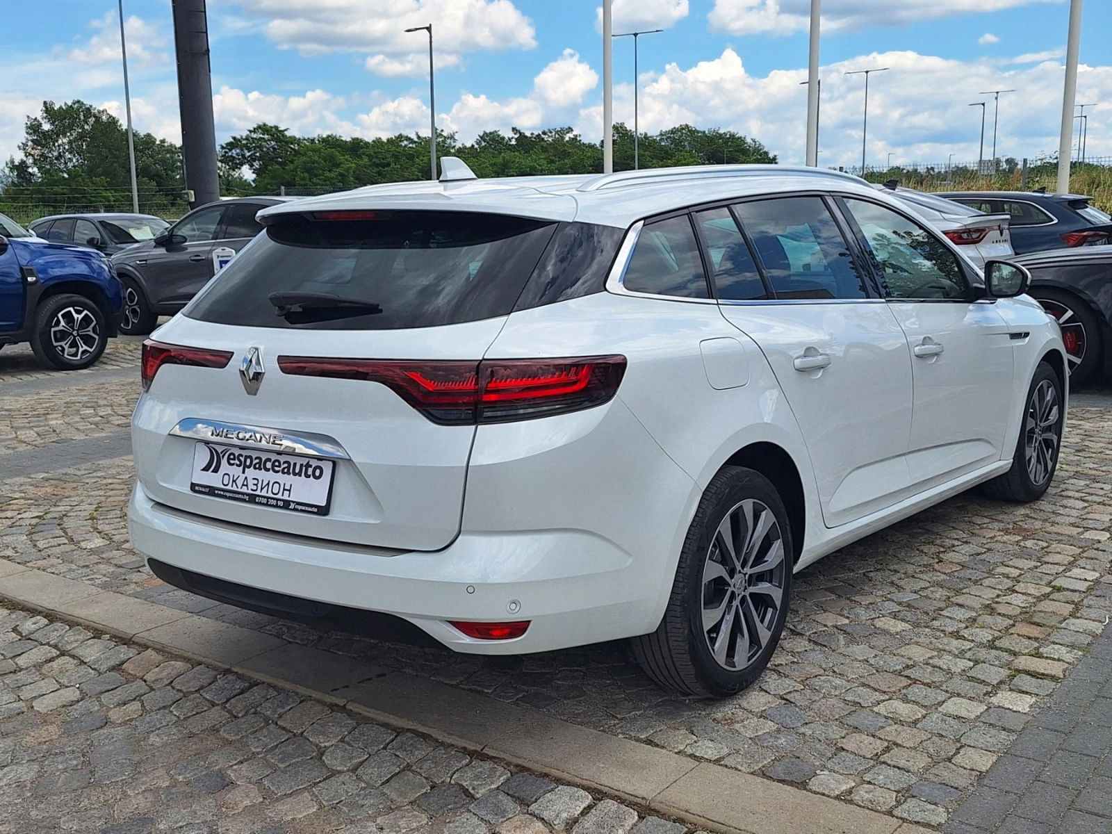 Renault Megane 1.3Tce/ 140к.с./Grandtour/INTENS, снимка 4 - Автомобили и джипове - 54972373