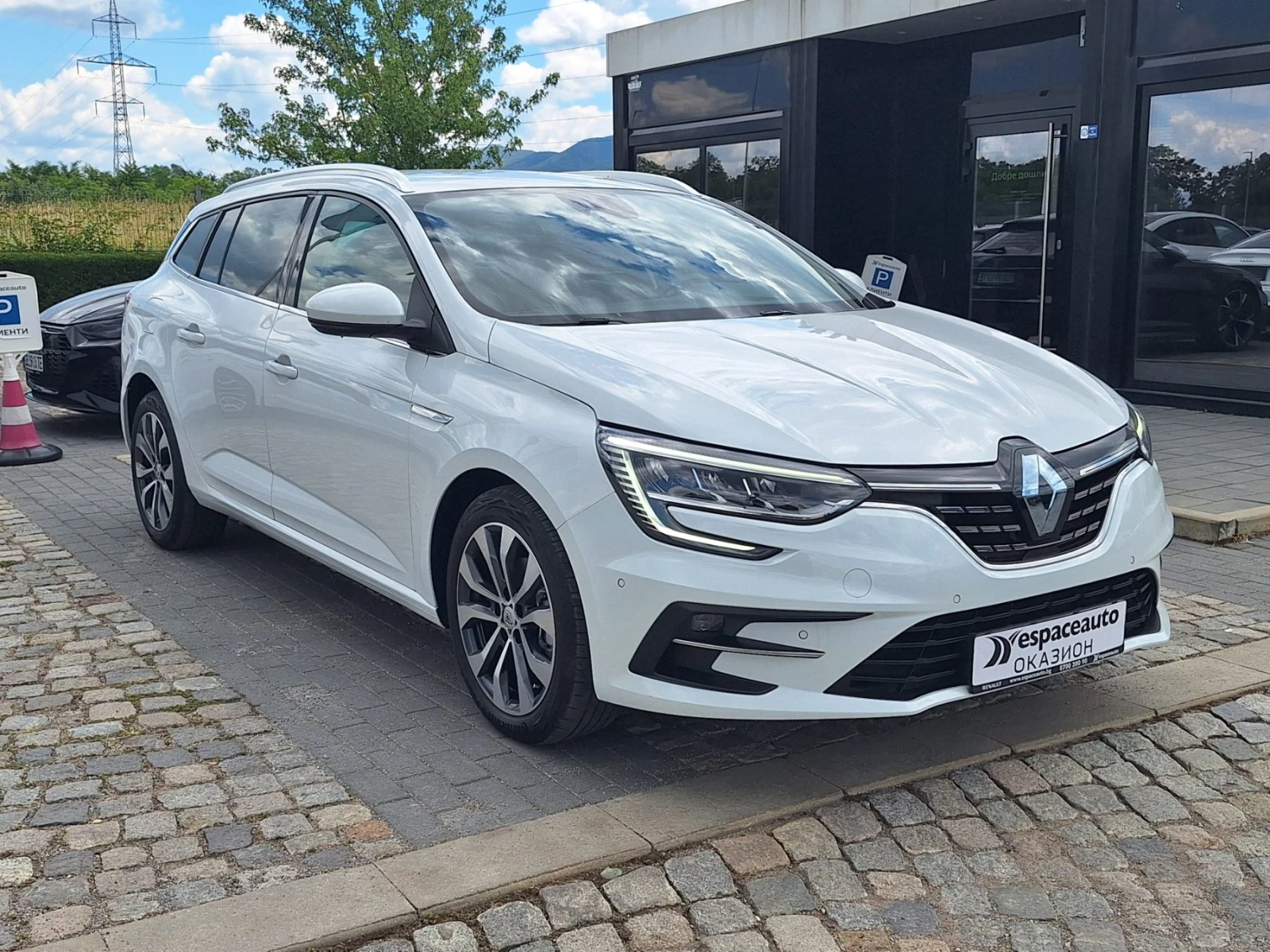 Renault Megane 1.3Tce/ 140к.с./Grandtour/INTENS, снимка 3 - Автомобили и джипове - 54972373