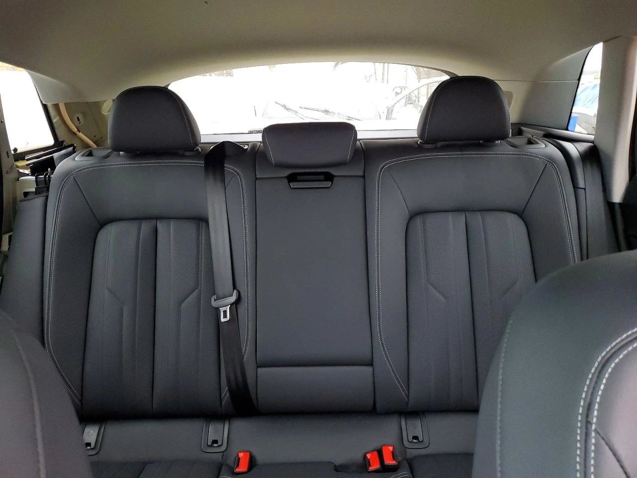 Audi E-Tron Premium Plus, снимка 10 - Автомобили и джипове - 55004152