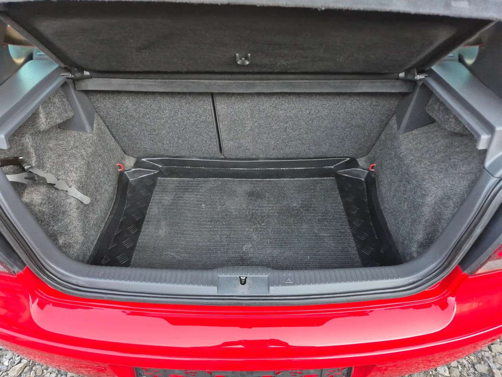 VW Polo 1.8TURBO GTI, снимка 12 - Автомобили и джипове - 55158715