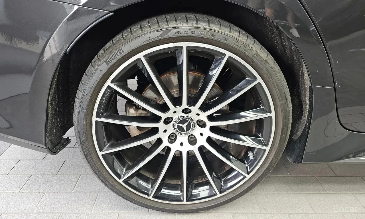 Mercedes-Benz CLS 400 d 4MATIC AMG Line/360/ОБДУХ/ДИСТРОНИК/, снимка 5 - Автомобили и джипове - 56130866