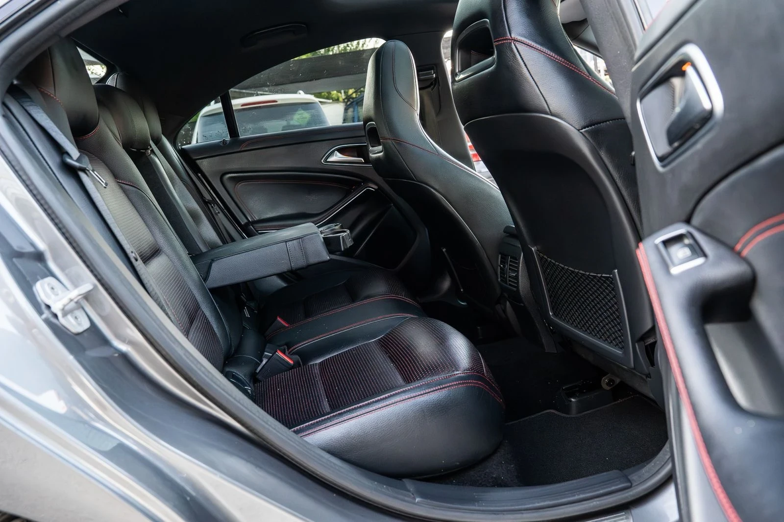 Mercedes-Benz CLA 220 CDI-AMG LINE-PANO-HARMAN KARDON-КАМЕРА-DISTR-FULL, снимка 16 - Автомобили и джипове - 56133235