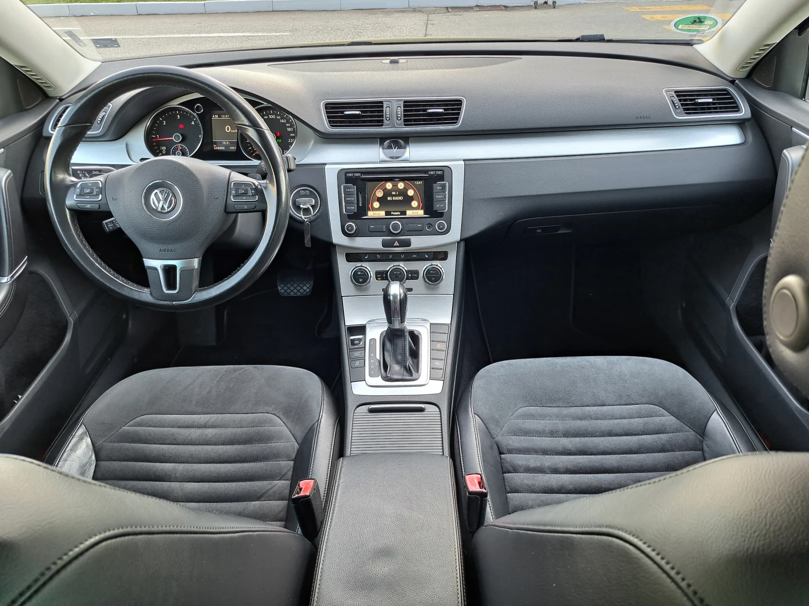 VW Passat 2.0 tdi, снимка 4 - Автомобили и джипове - 56603230