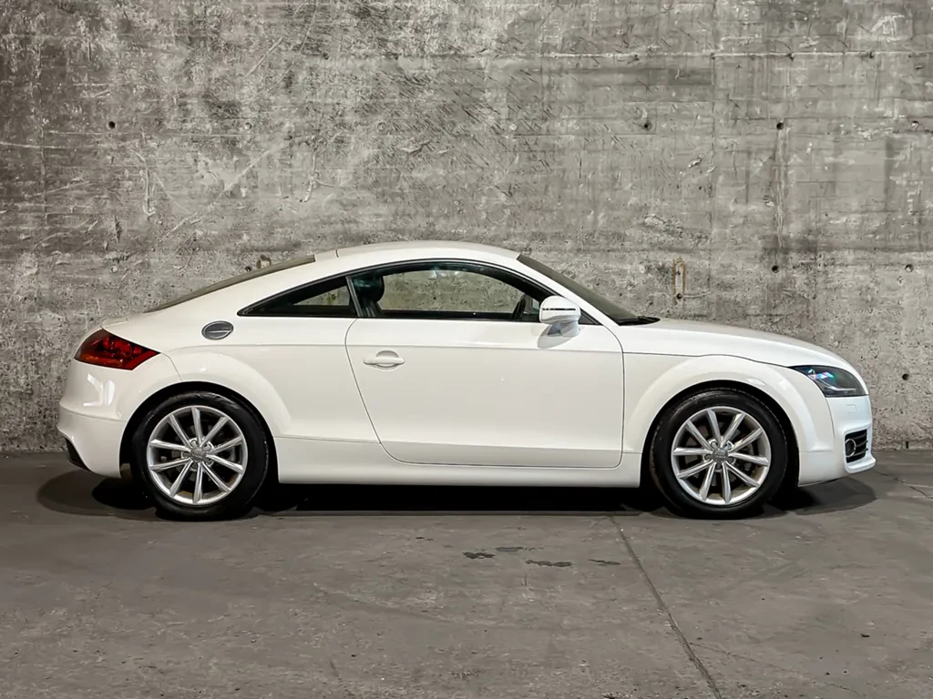 Audi Tt 1.8 TFSI 160hp, снимка 5 - Автомобили и джипове - 56635499
