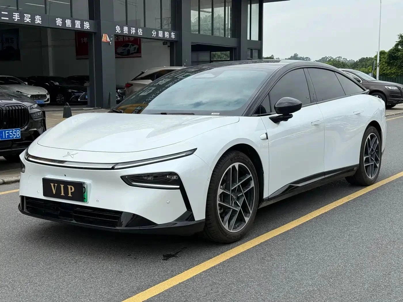 Xpeng P7