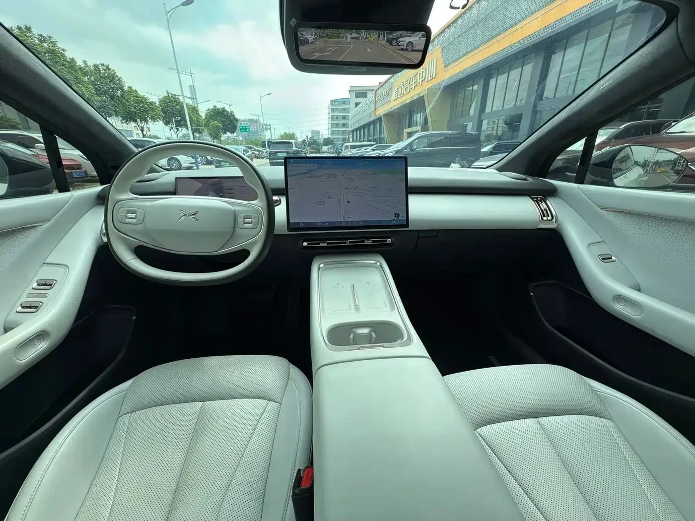 Xpeng P7, снимка 8 - Автомобили и джипове - 56685153