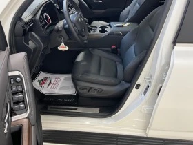 Toyota Land cruiser LC 300 ЧИСТО НОВА 6+ 1 ЛИЗИНГ, снимка 8