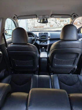Toyota Rav4 2.2 D-4D Executive, снимка 8