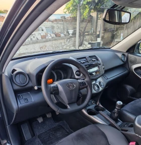 Toyota Rav4 2.2 D-4D Executive, снимка 5