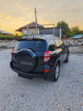 Toyota Rav4 2.2 D-4D Executive, снимка 13