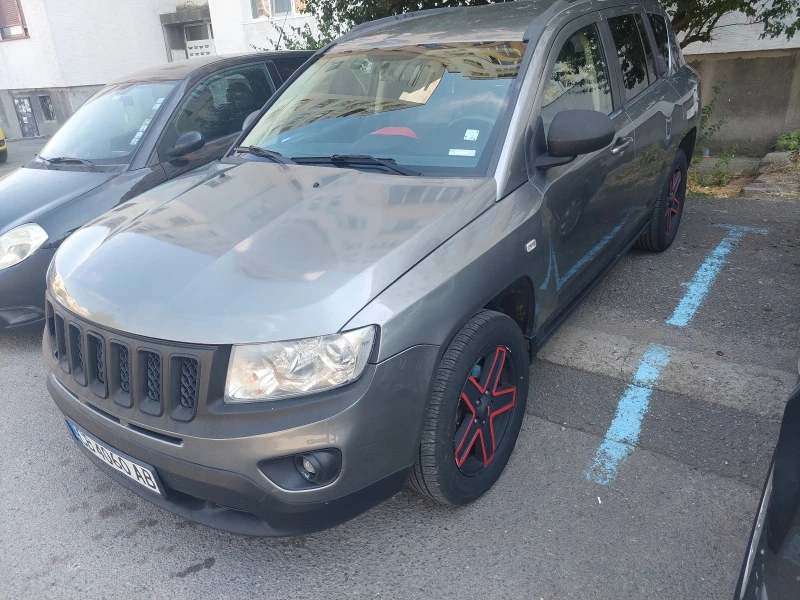 Jeep Compass, снимка 1 - Автомобили и джипове - 46909358